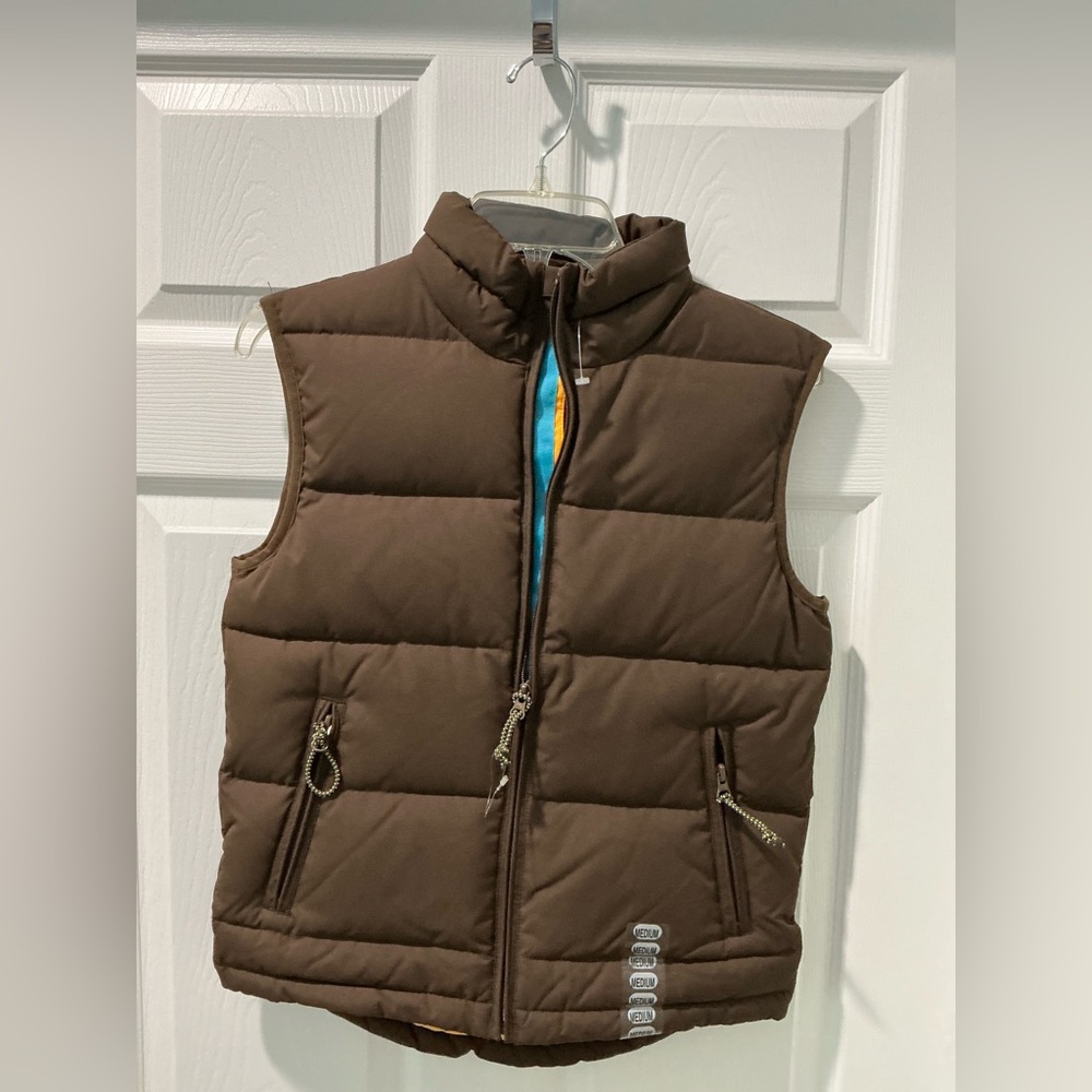 UNIONBAY Brown Quilted Vest with High Collar.  NEW but tags missing
